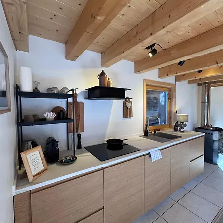 Huettli Weitblick 10 Minuten Zur Skigondel Und Aletschgletscher