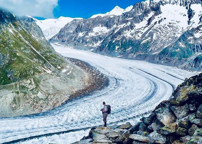Huettli Weitblick 10 Minuten Zur Skigondel Und Aletschgletscher